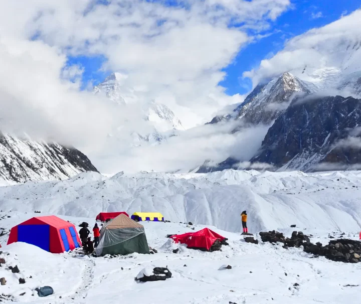 Snowy concordia campsite