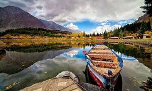 Shangri La Lake, Skardu